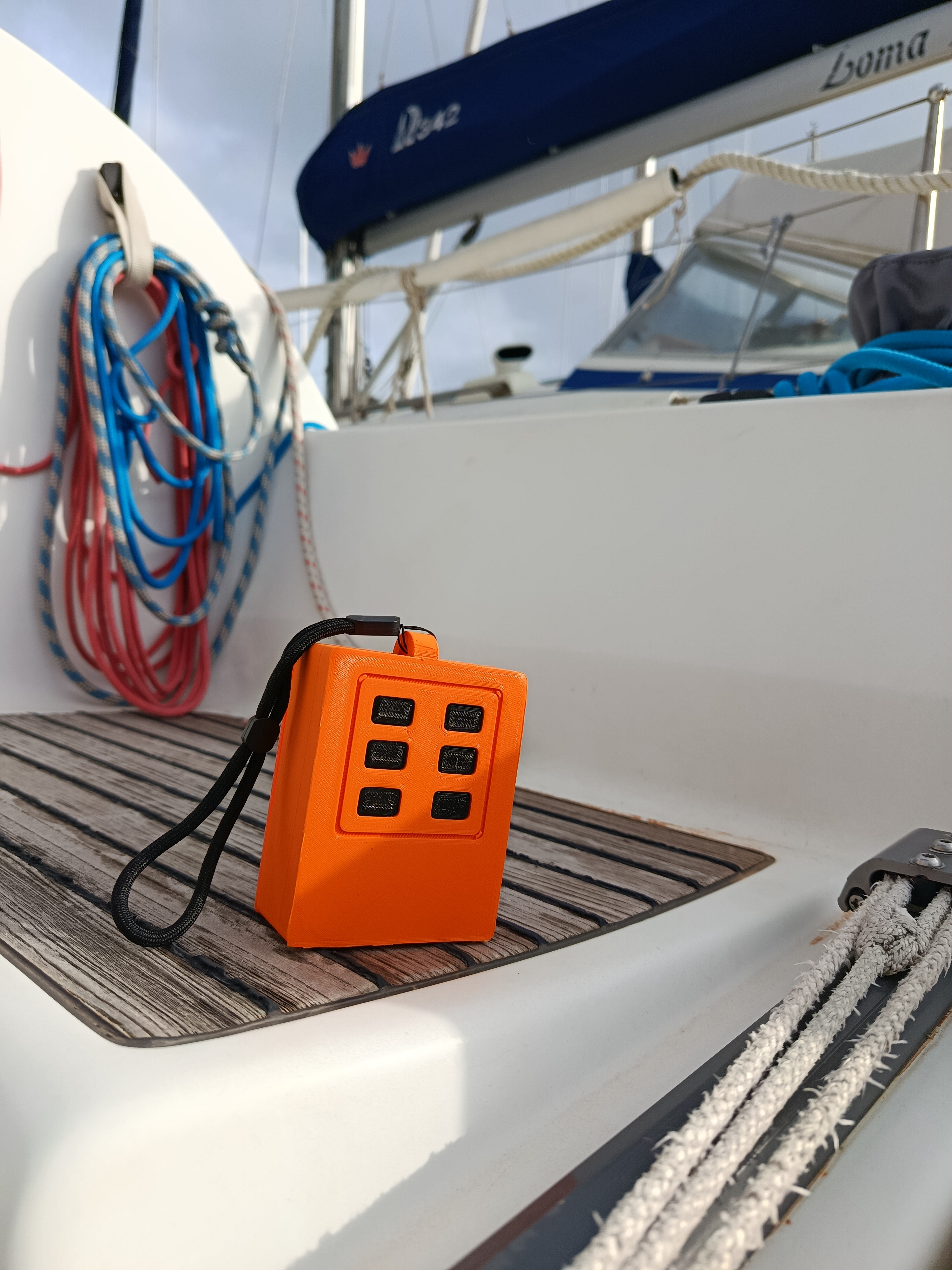 Remote for sailing autopilot